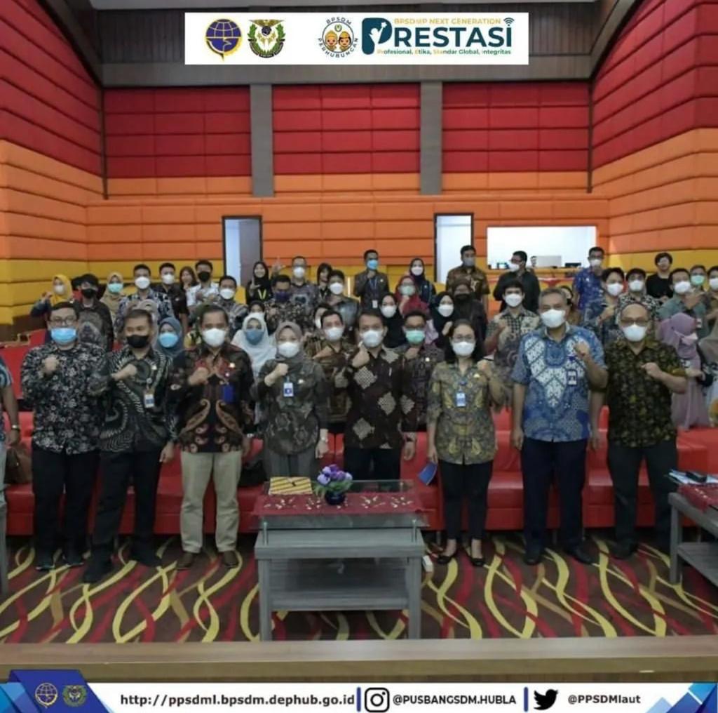 Sosialisasi Surat Keputusan Kepala Pusat Pengembangan Sumber Daya Manusia Perhubungan Laut Tentang Pedoman Penetapan Biaya Pendidikan Pada Matra Laut